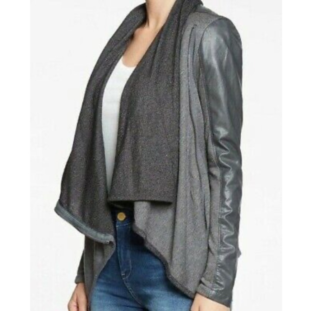 ⭐️BLANK NYC⭐️VINTAGE Waterfall Drape front Vegan Faux Moto Zip Jacket Size: XS - Picture 3 of 11